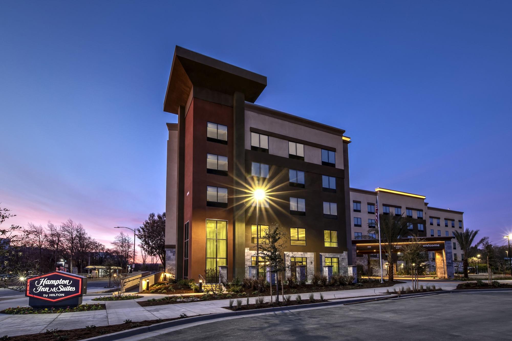 Hampton Inn & Suites San Jose Airport Exterior foto