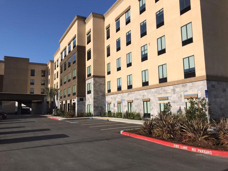 Hampton Inn & Suites San Jose Airport Exterior foto